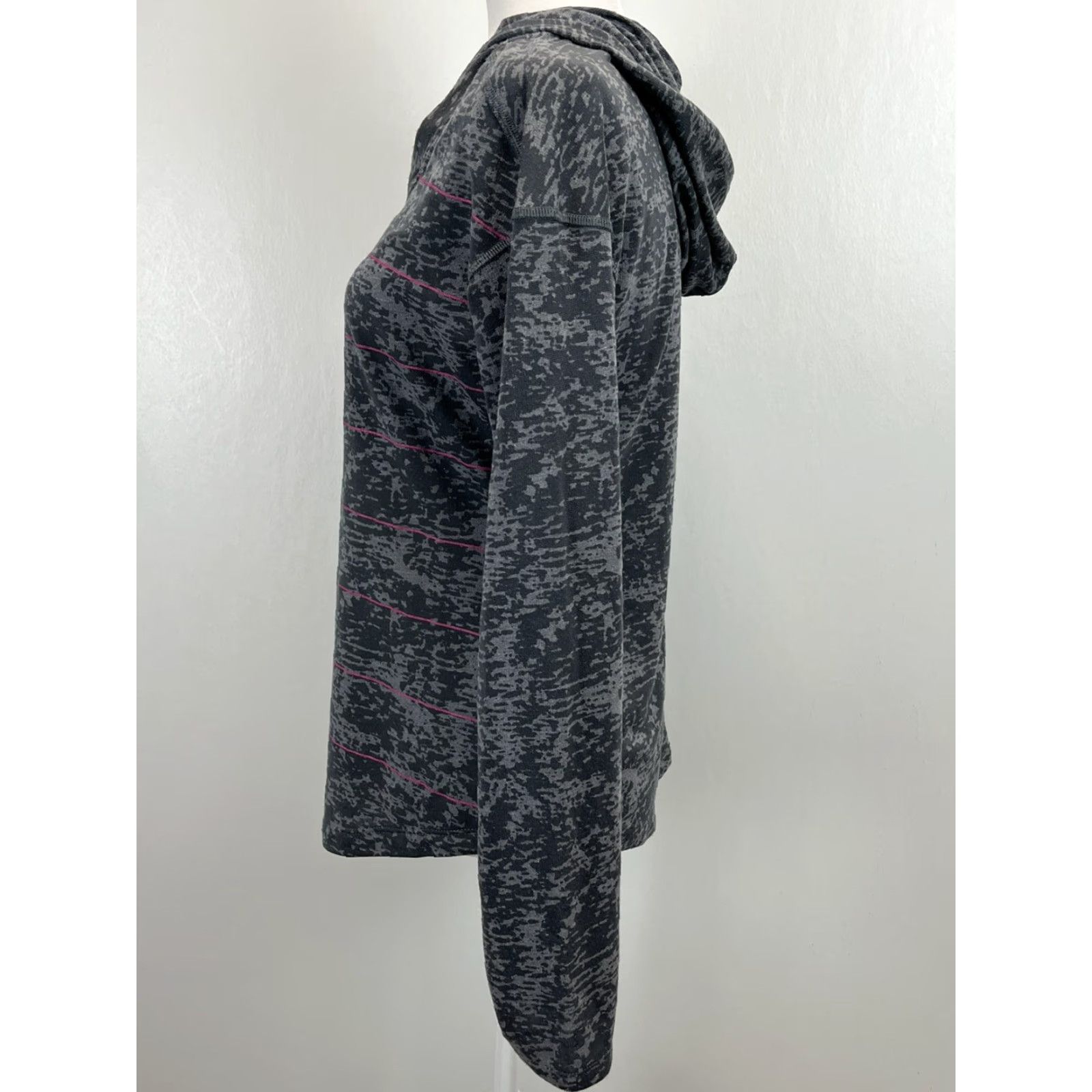 Mountain Hardwear Mountain Hardwear Pullover Hoodie Shirt Sz Medium Womens Slub Grey Lightweight Size M / US 6-8 / IT 42-44 - 2 Thumbnail