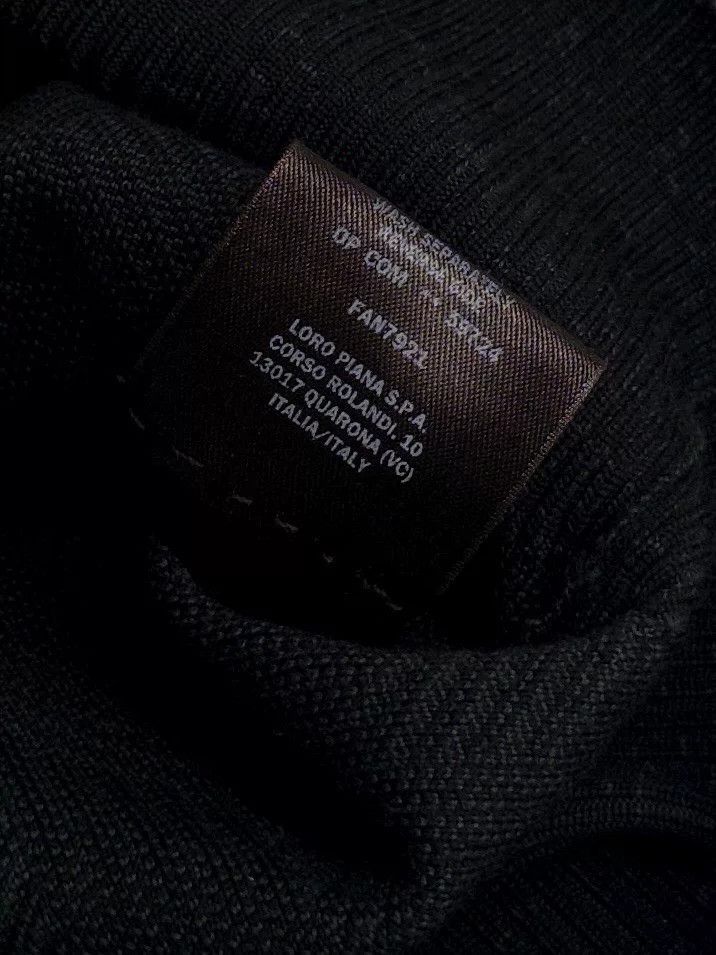 Loro Piana black knit sweater from loro piana Size US L / EU 52-54 / 3 - 6 Thumbnail