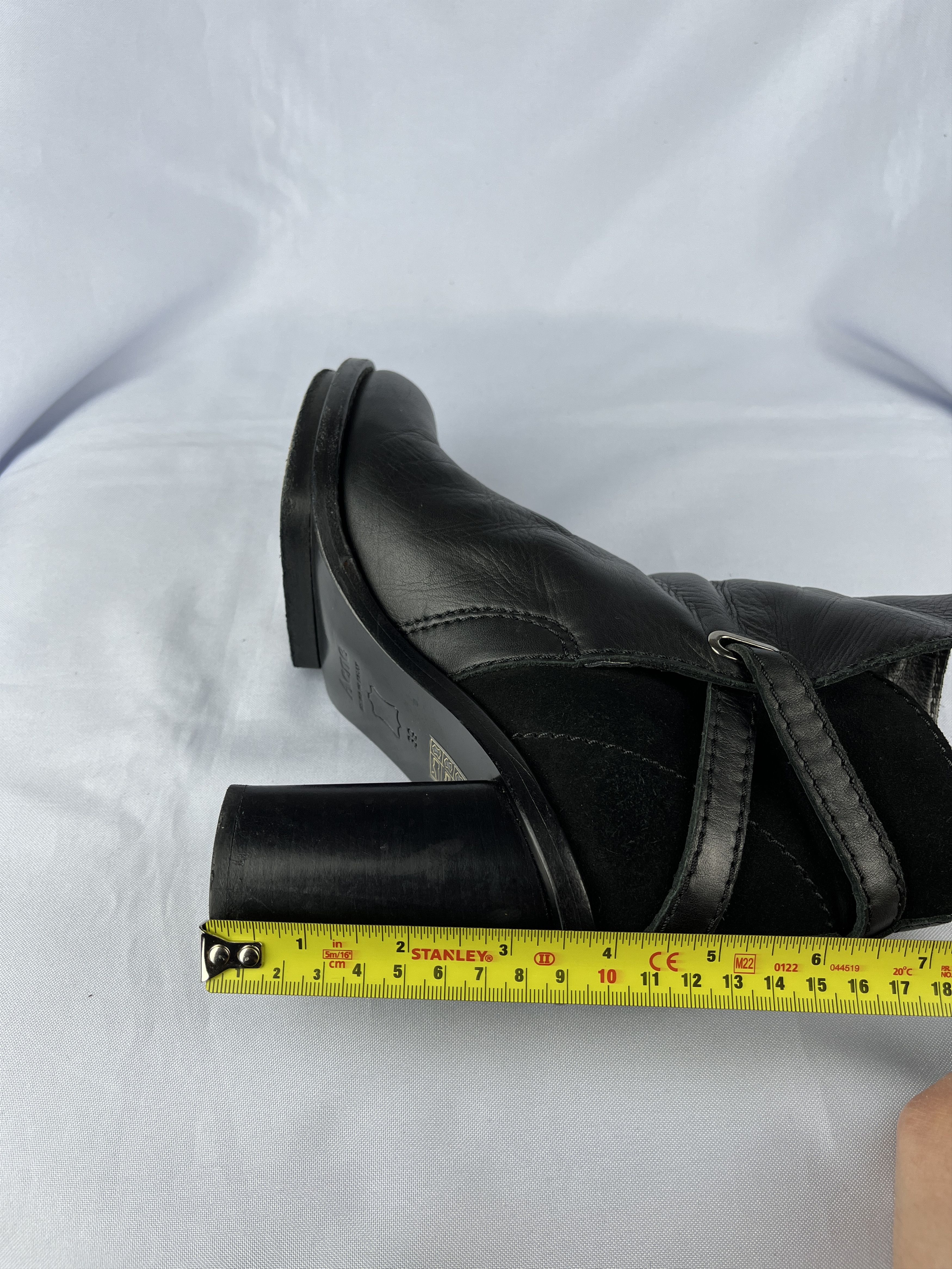 Acne Studios ACNE Heels Leather Belt Boots Size EU 39 / UK 6 / US 9 Size US 9 / IT 39 - 13 Thumbnail