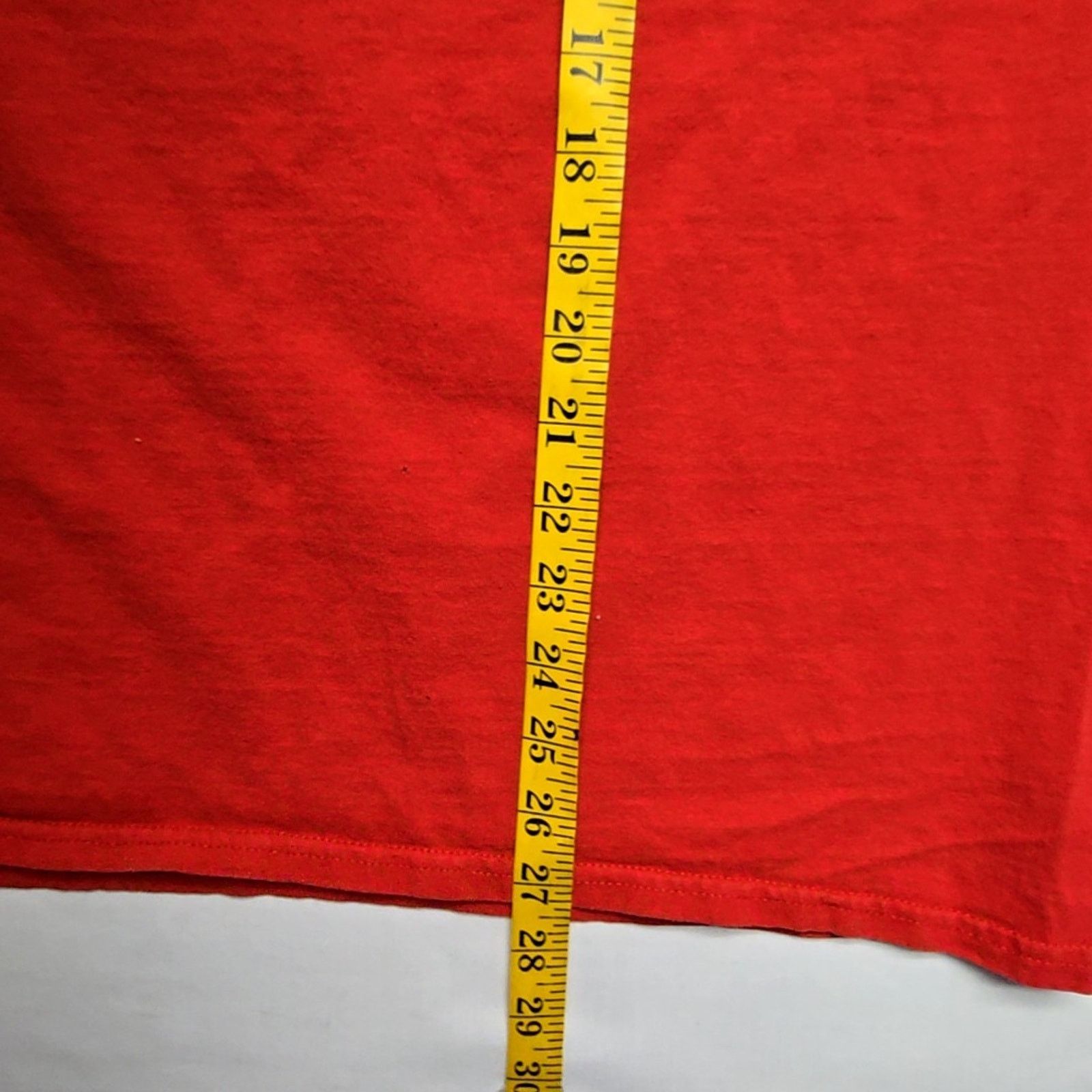 Gildan Dion's Fixing Old Cars Shirt Graphic Red Mens Large Tee Size US L / EU 52-54 / 3 - 8 Thumbnail