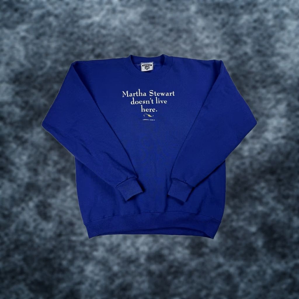 Vintage VINTAGE Martha Stewart Doesn’t Live Here Crewneck Sweatshirt L Blue Unisex Adults Sweatshirt Size US L / EU 52-54 / 3 - 1 Thumbnail