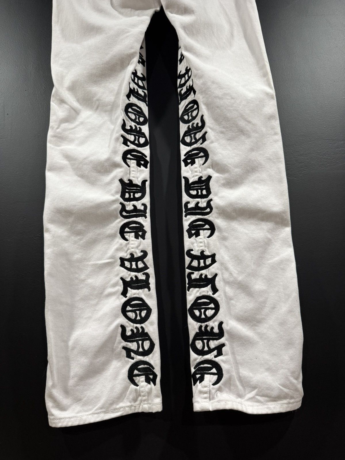 Vlone VLONE Old English Stacked Extended White Denim Jeans XXL Size US 38 / EU 54 - 9 Thumbnail