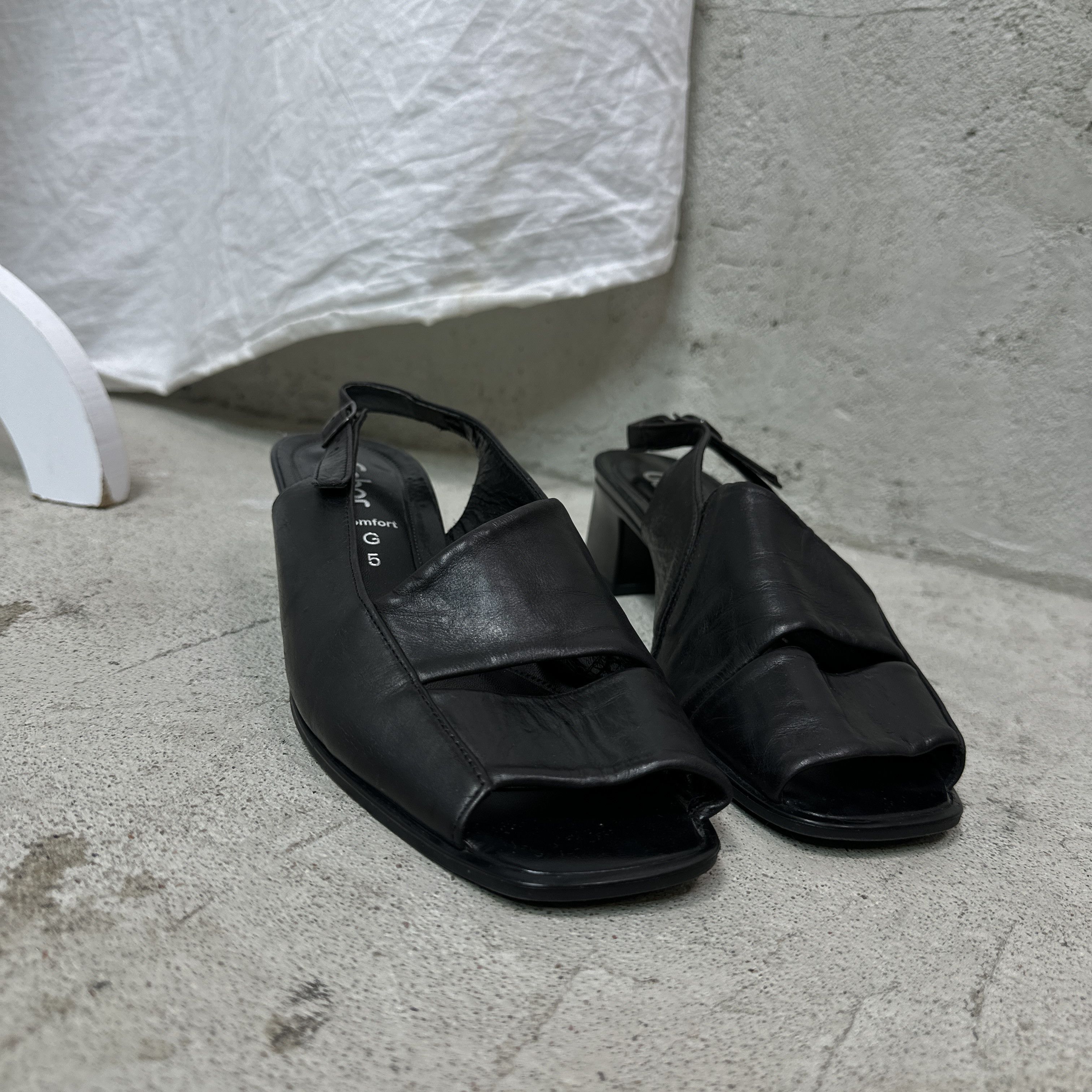 Vintage Vintage Avant Garde Leather Peep Toe Mary Jane Boots Y2K Size US 8 / IT 38 - 2 Thumbnail