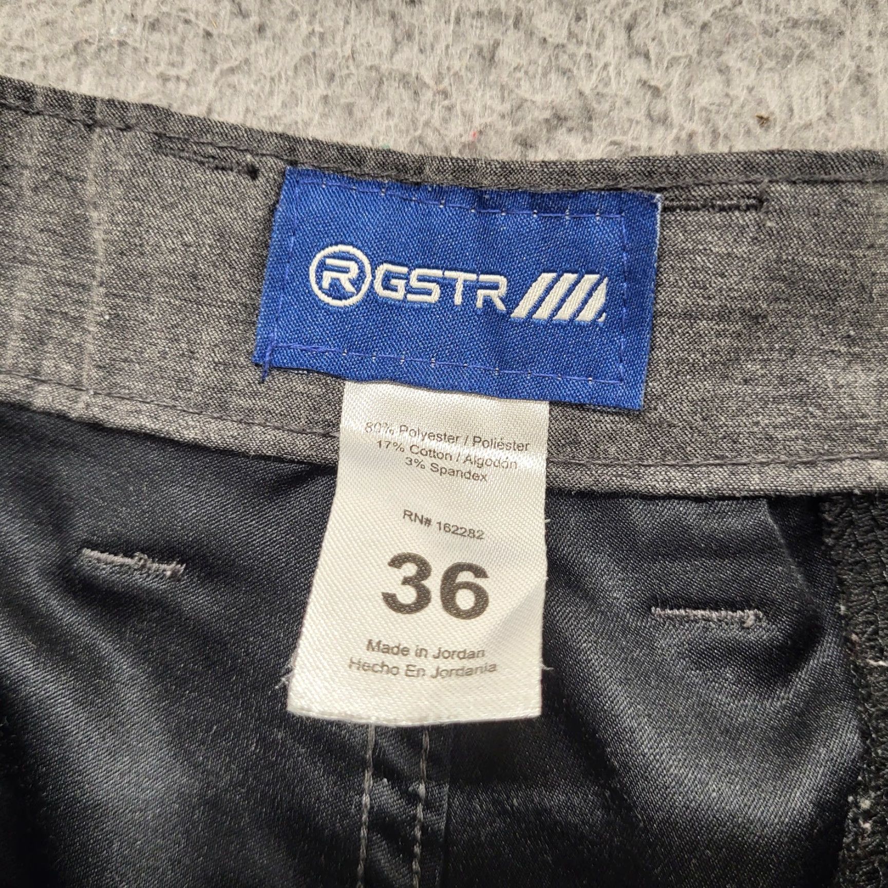 Vintage RGSTR Shorts Men 36 Performance Flat Front Golf Heather Gray Wicking Relaxed Fit Casual Outdoor Sports Pocket Zipper Button Embroidered Size US 36 / EU 52 - 2 Thumbnail