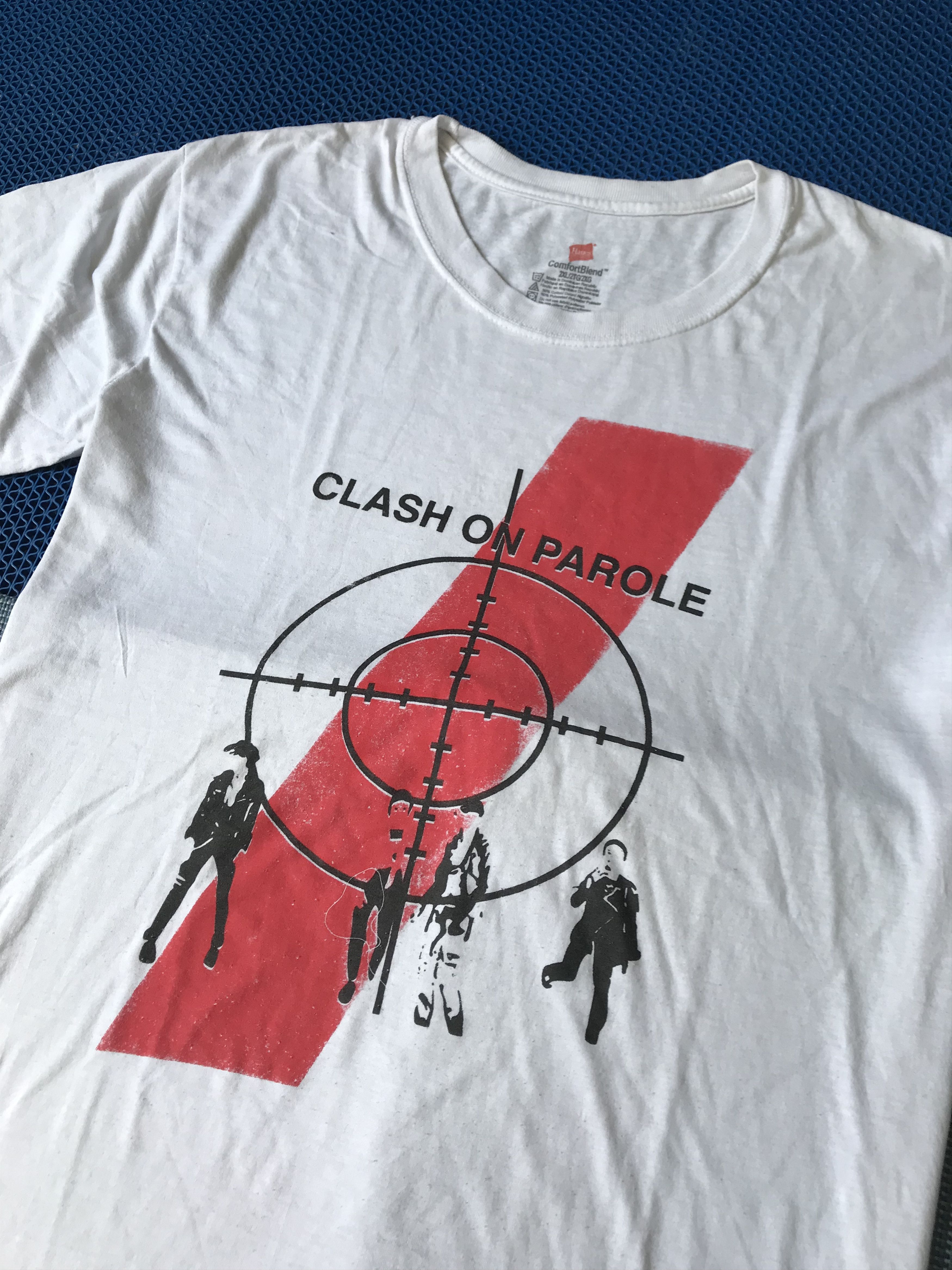 Band Tees The Clash Clash On Parole White Tshirt VTG The Clash Size US M / EU 48-50 / 2 - 2 Thumbnail