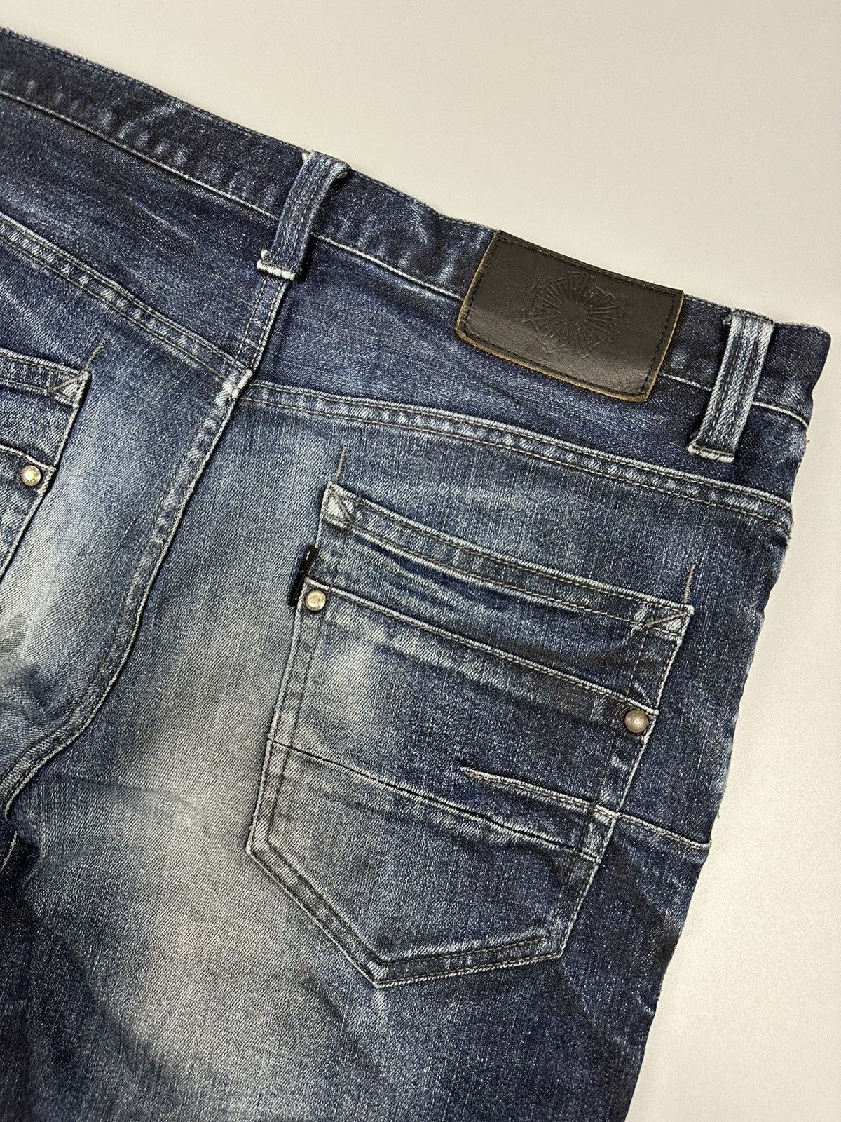 Tornado Mart 🔥Flared🔥Tornado Mart Whiskered Design Flared Jeans Size US 31 - 10 Thumbnail