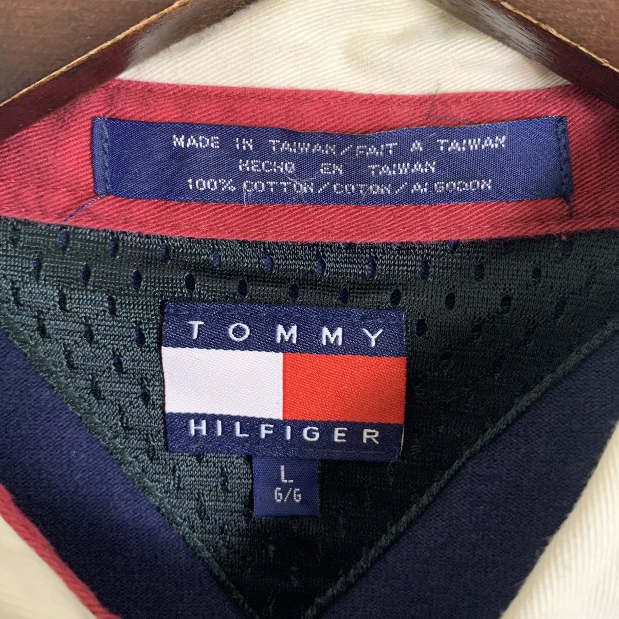 Tommy Hilfiger × Vintage Vintage Tommy Hilfiger Rugby Embroidery Longsleeve PoloShirt Size US L / EU 52-54 / 3 - 9 Thumbnail