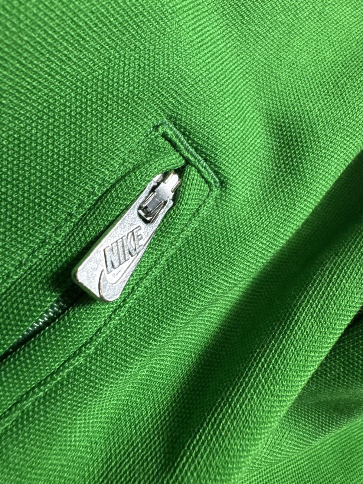 Nike Nike FC Werder Vintage Football Track Jacket Full Zip Size US S / EU 44-46 / 1 - 4 Thumbnail