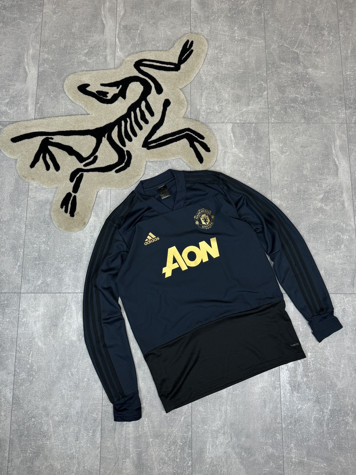 Adidas × Vintage Mens Vintage Adidas Manchester United FC soccer sweatshirt Size US L / EU 52-54 / 3 - 1 Thumbnail
