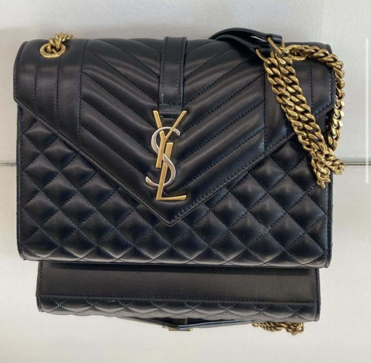 Saint Laurent Paris Saint Laurent Envelope Medium in Quilted Nappa Leather Size ONE SIZE - 1 Preview