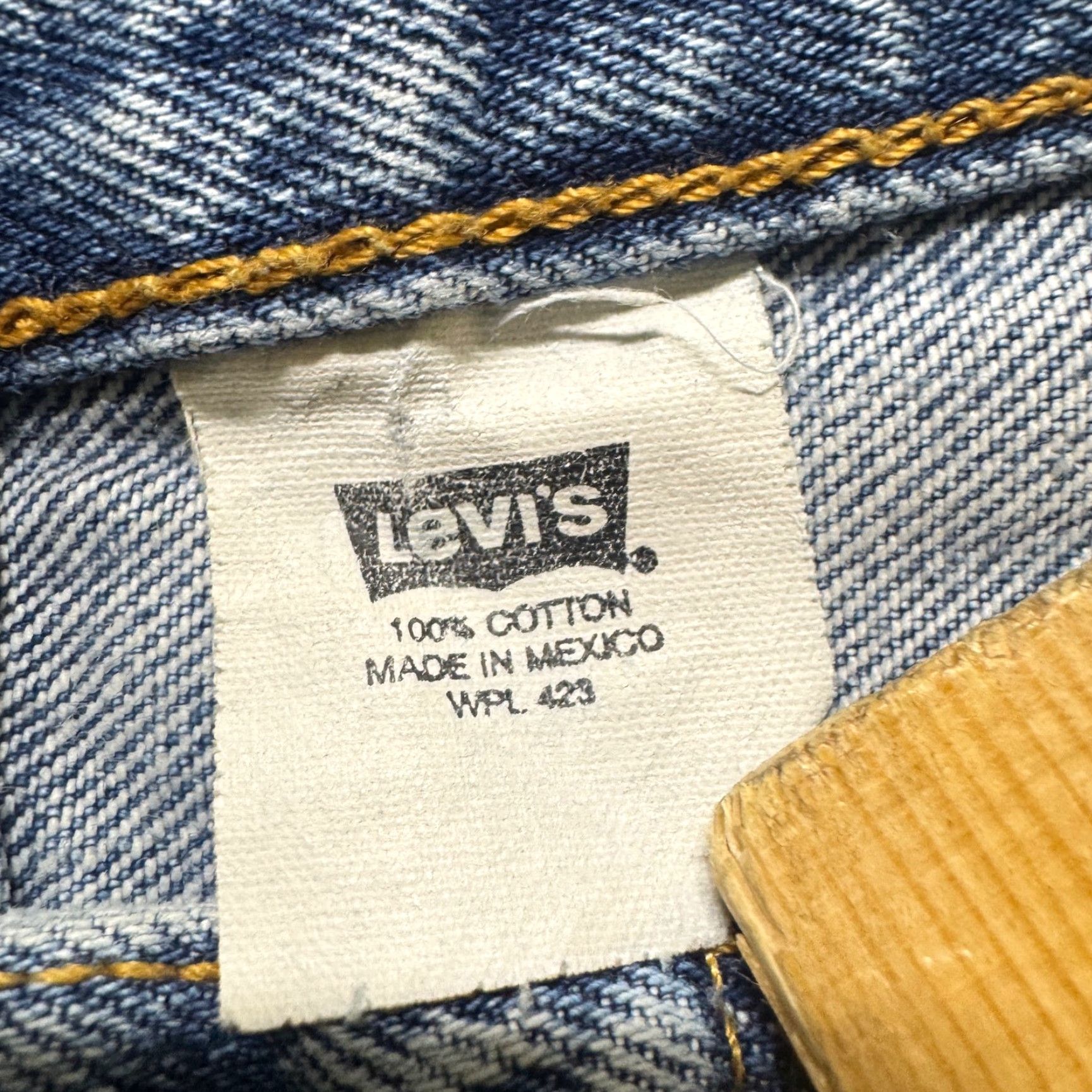 Levi's VINTAGE Levi's 501 Jeans Men 36x28 Light Blue Wash Straight Regular Inseam 28 Fly Button Paper Tag Cotton Cap Size US 36 / EU 52 - 6 Thumbnail