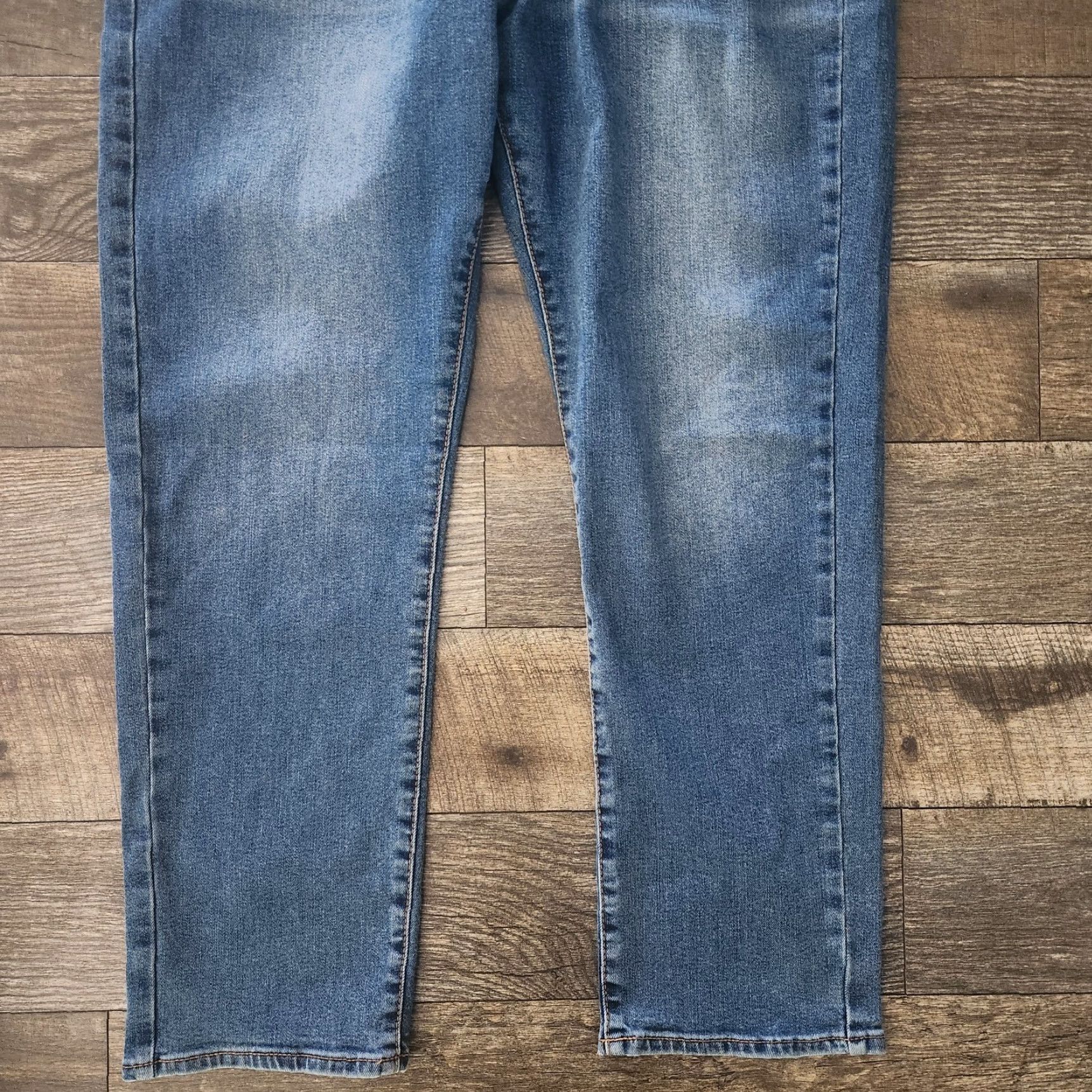 Lucky Brand Lucky Brand 410 Athletic Straight Jeans Blue Mens 38 X 30 Stretch Regular Men Jeans Blue 410 Athletic Straight Fit Stretch Size US 38 / EU 54 - 2 Thumbnail