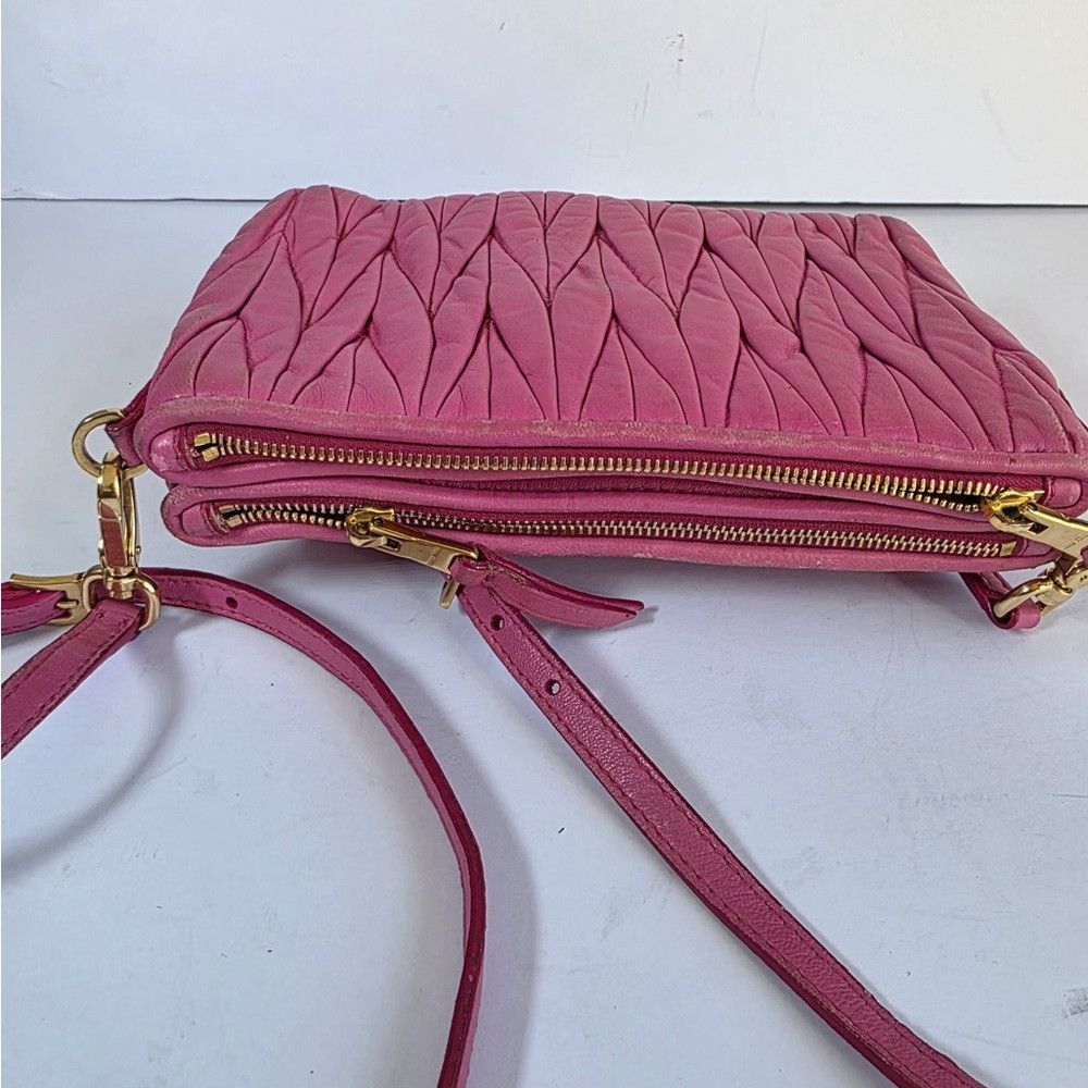 Miu Miu Miu Miu Pink Matelasse Shoulder Bag Size ONE SIZE - 5 Thumbnail
