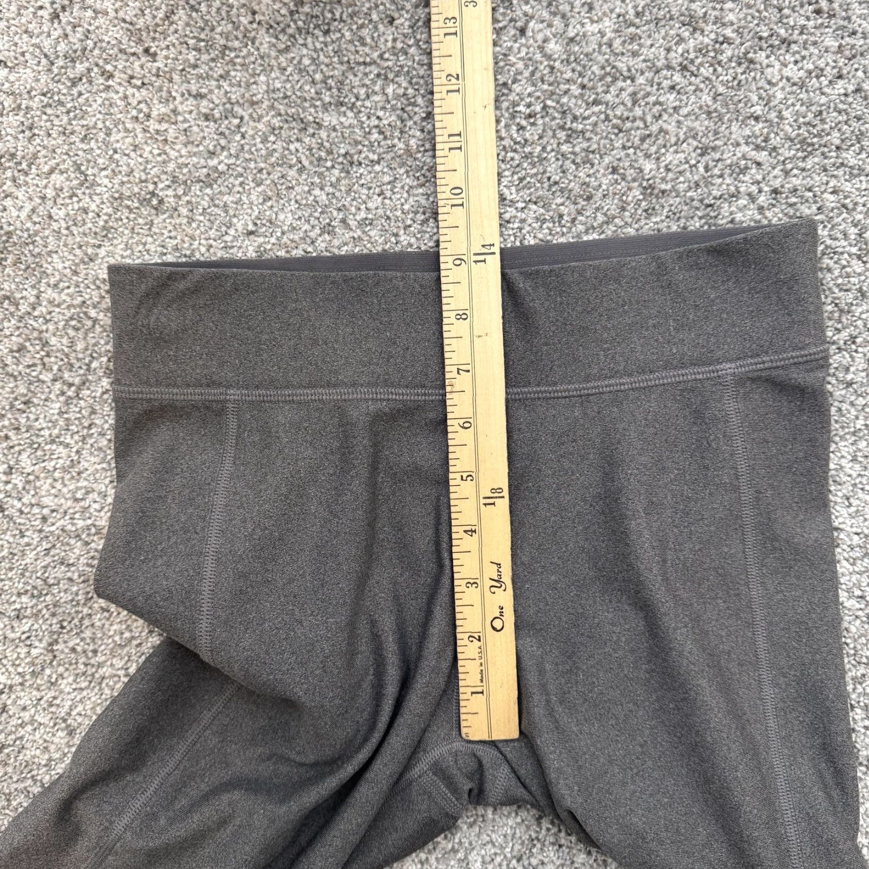 Under Armour Under Armour HeatGear Compression Crop Leggings Womens M Gray Athletic Pants Size 32" / US 10 / IT 46 - 6 Thumbnail
