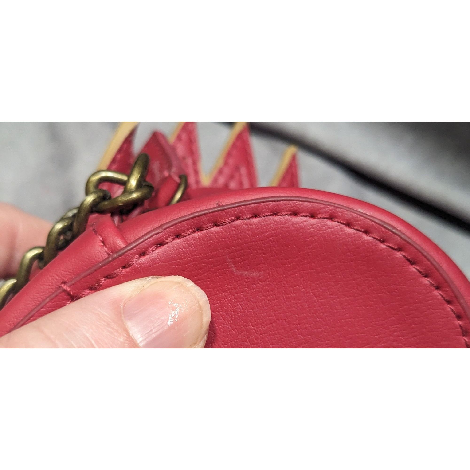 Disney Disney Descendants Evie Heart Crown Purse With Gold Tone Cha Size ONE SIZE - 15 Thumbnail