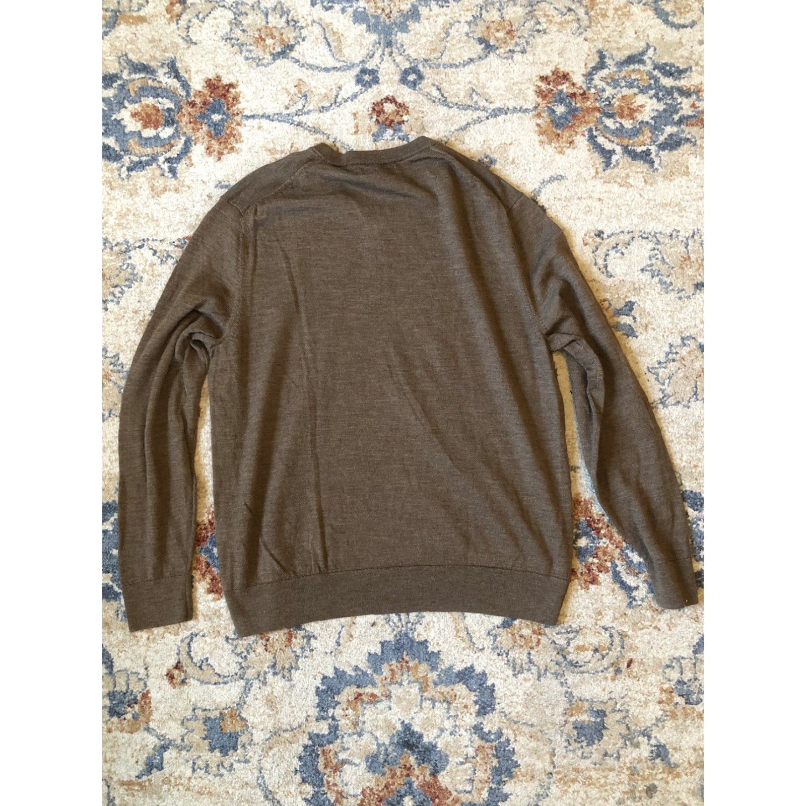 Banana Republic Banana Republic Sweater Mens XL V-Neck Merino Wool Forest Brown Solid Knit Logo Pullover Professional Casual Travel All Seasons Green? Size US XL / EU 56 / 4 - 7 Thumbnail