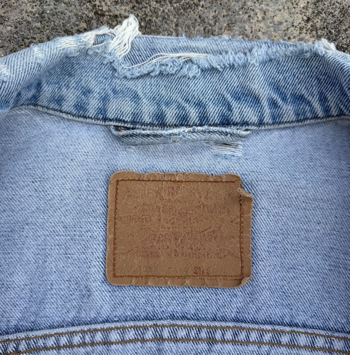 Levi's 🔥Limited🔥Vintage 80s Levis Distressed Trucker Denim Jacket Size US XL / EU 56 / 4 - 19 Thumbnail