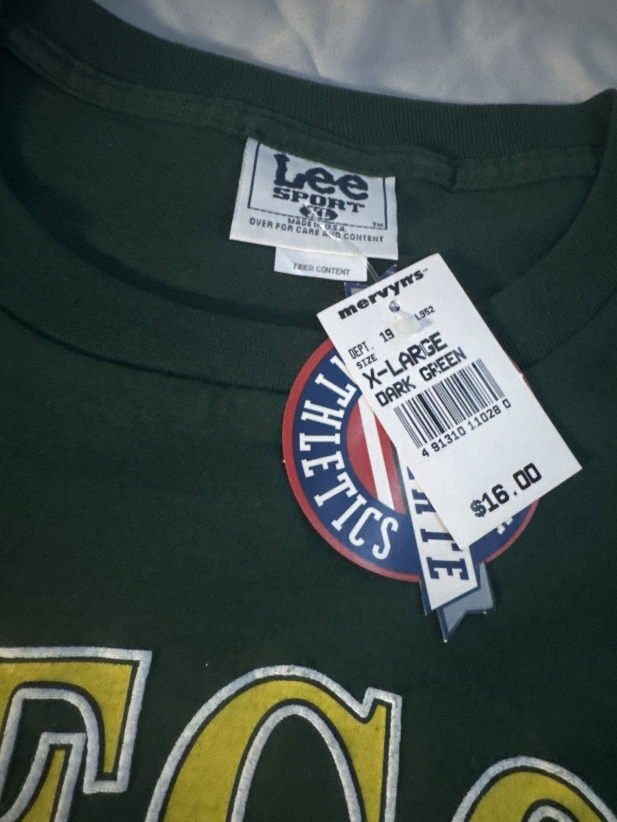 NCAA × Vintage Vintage Lee Sports Oregon Ducks T-Shirt Size US XL / EU 56 / 4 - 3 Thumbnail