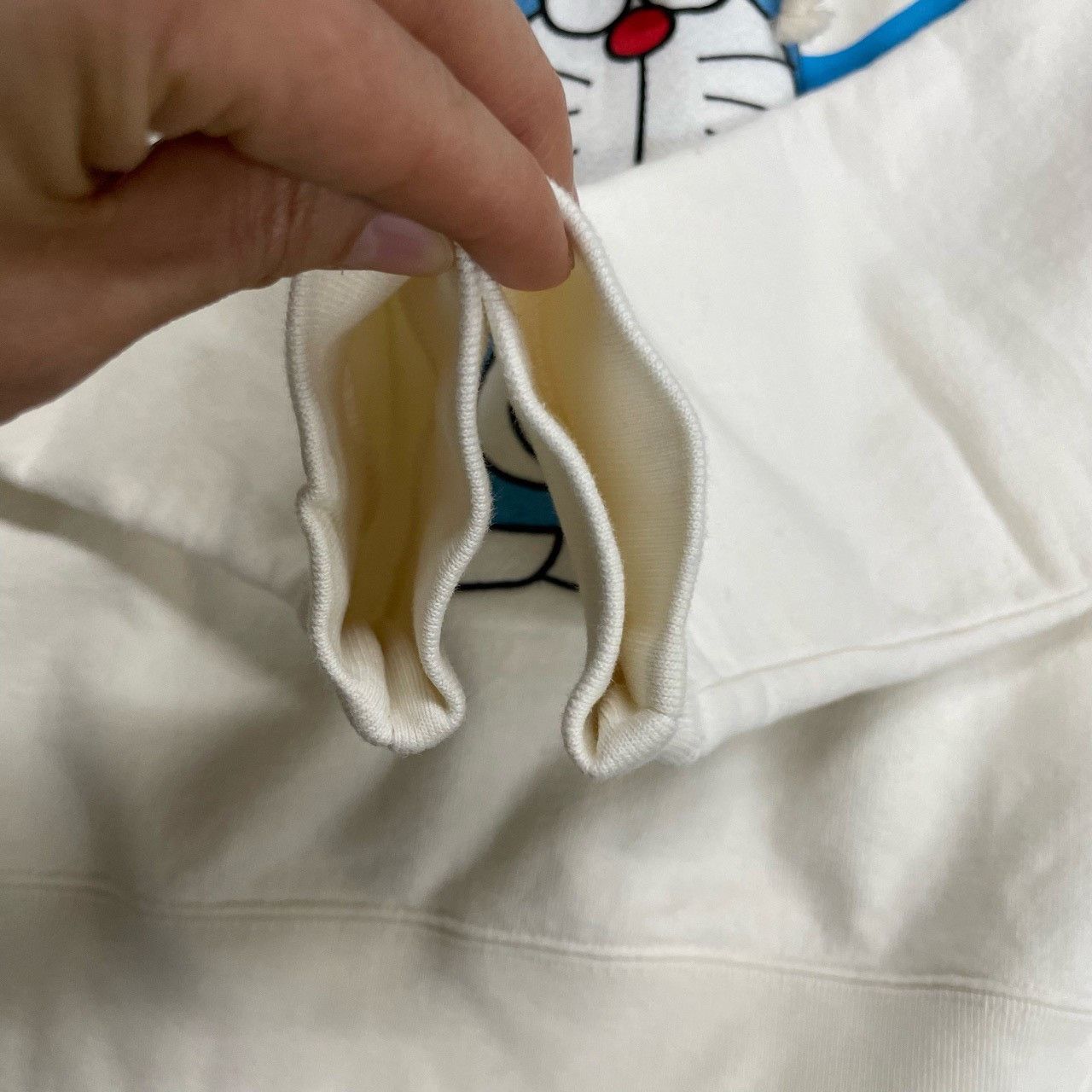 Gucci Gucci White robot cat hoodie 2501-Nextarrow Size US S / EU 44-46 / 1 - 5 Thumbnail