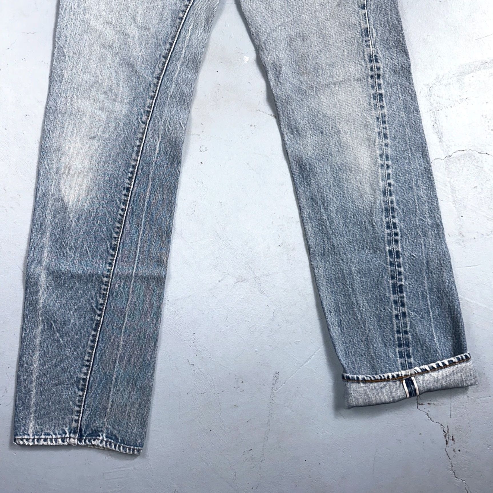 Levi's VINTAGE Levi's 501 XX Jeans 80s Redline Selvedge USA Light Wash 29x38, 29x33? Size US 29 - 3 Thumbnail