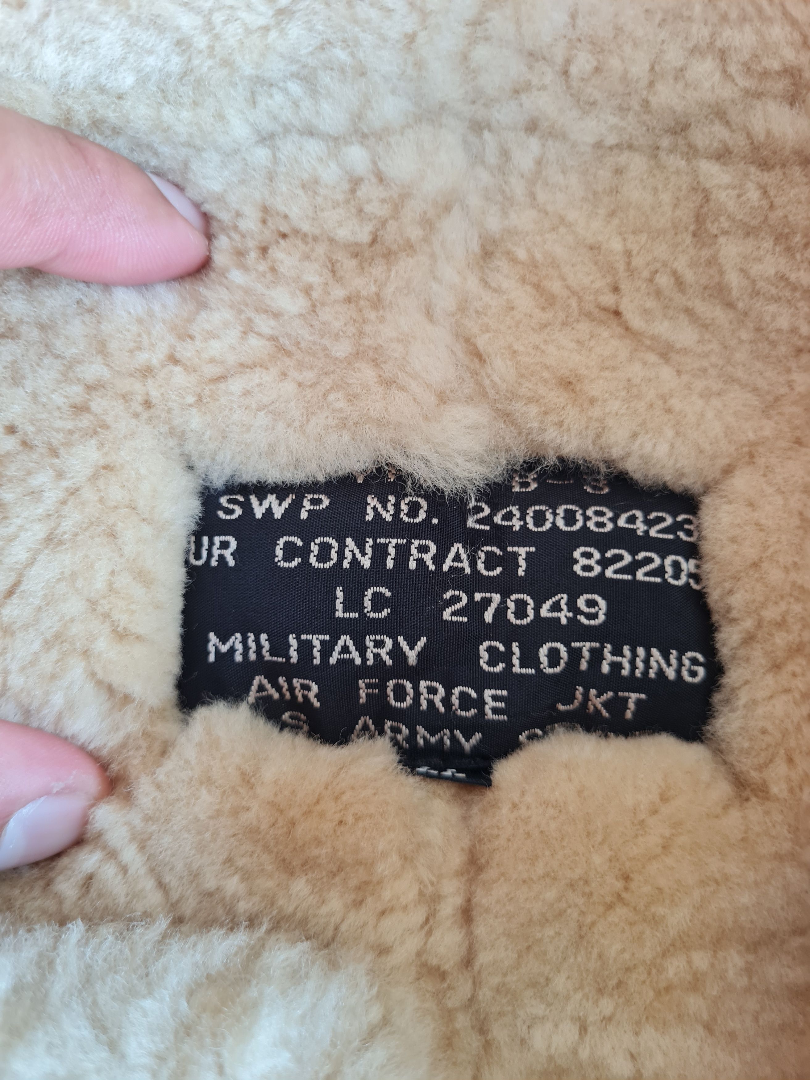 Vintage ✅️Vintage B3 Military US Air Force Leather Jacket Size US L / EU 52-54 / 3 - 7 Thumbnail