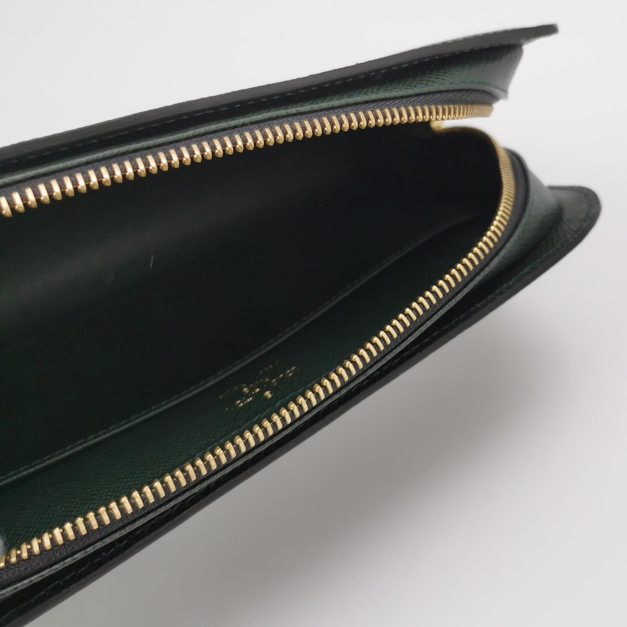 Louis Vuitton Louis Vuitton (LV) Baikal leather solid color clutch -y2506 Size ONE SIZE - 1 Thumbnail
