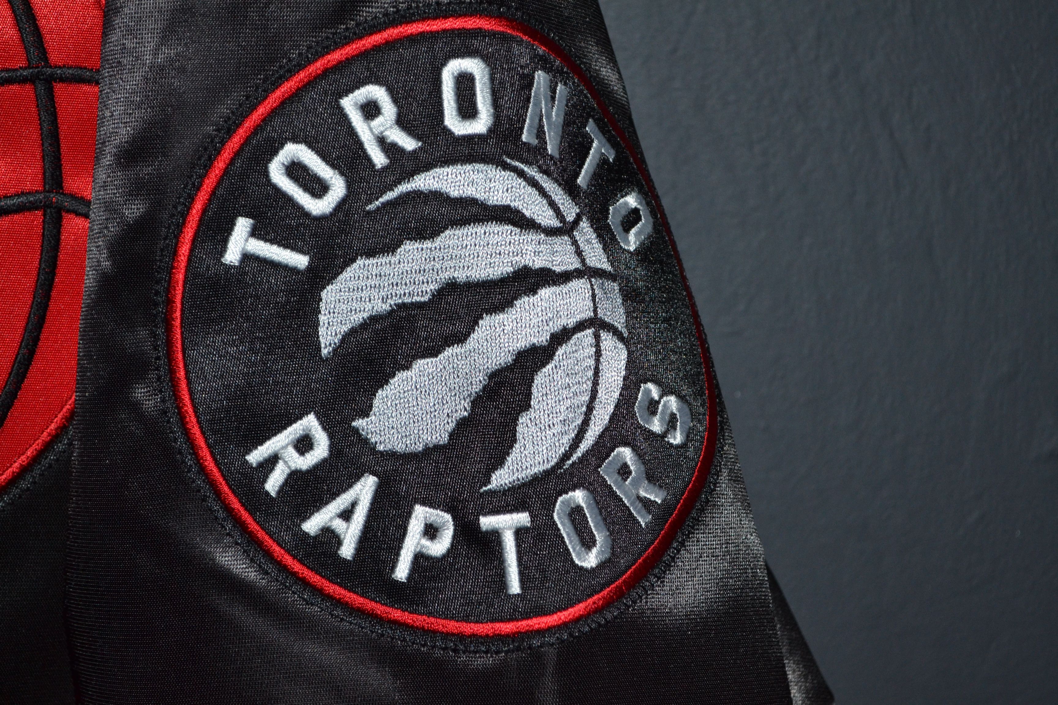 Starter Starter Raptors Bomber Jacket Size XL Size US XL / EU 56 / 4 - 3 Thumbnail