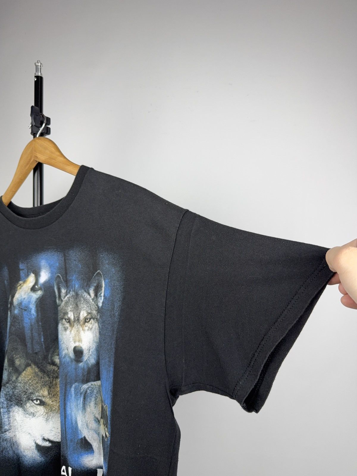Vintage 00s Y2K Wolf Graphic Tee Alaska USA Nature Print Black Size US XL / EU 56 / 4 - 9 Thumbnail