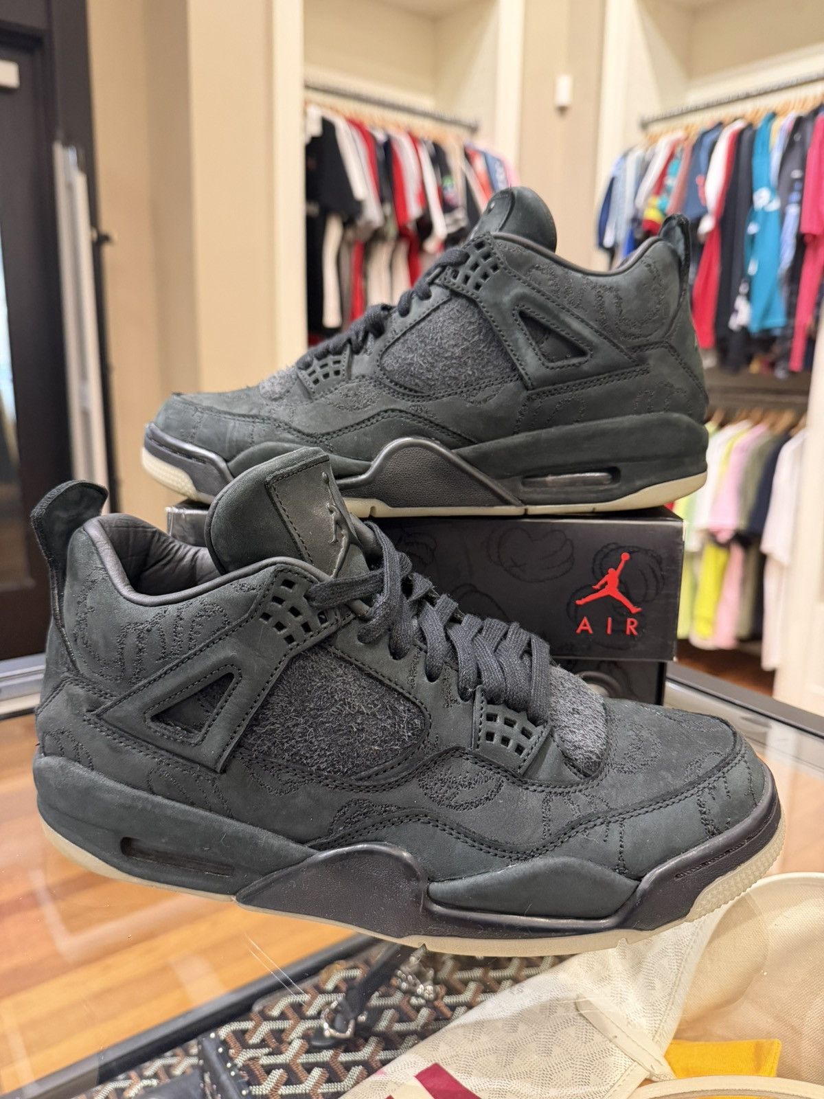Jordan Brand × Kaws Jordan 4 Retro ‘Kaws’ Size US 9 / EU 42 - 1 Thumbnail