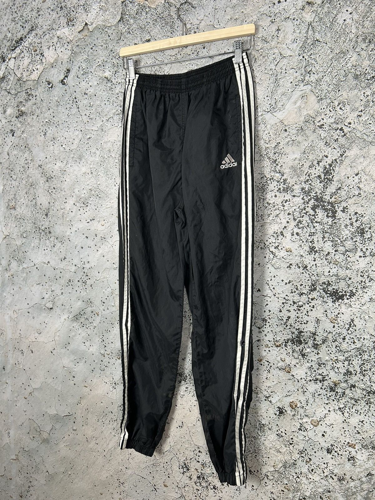 Adidas Vintage Adidas 90s Three Stripes Sportswear Sweatpants Size US 30 / EU 46 - 2 Thumbnail