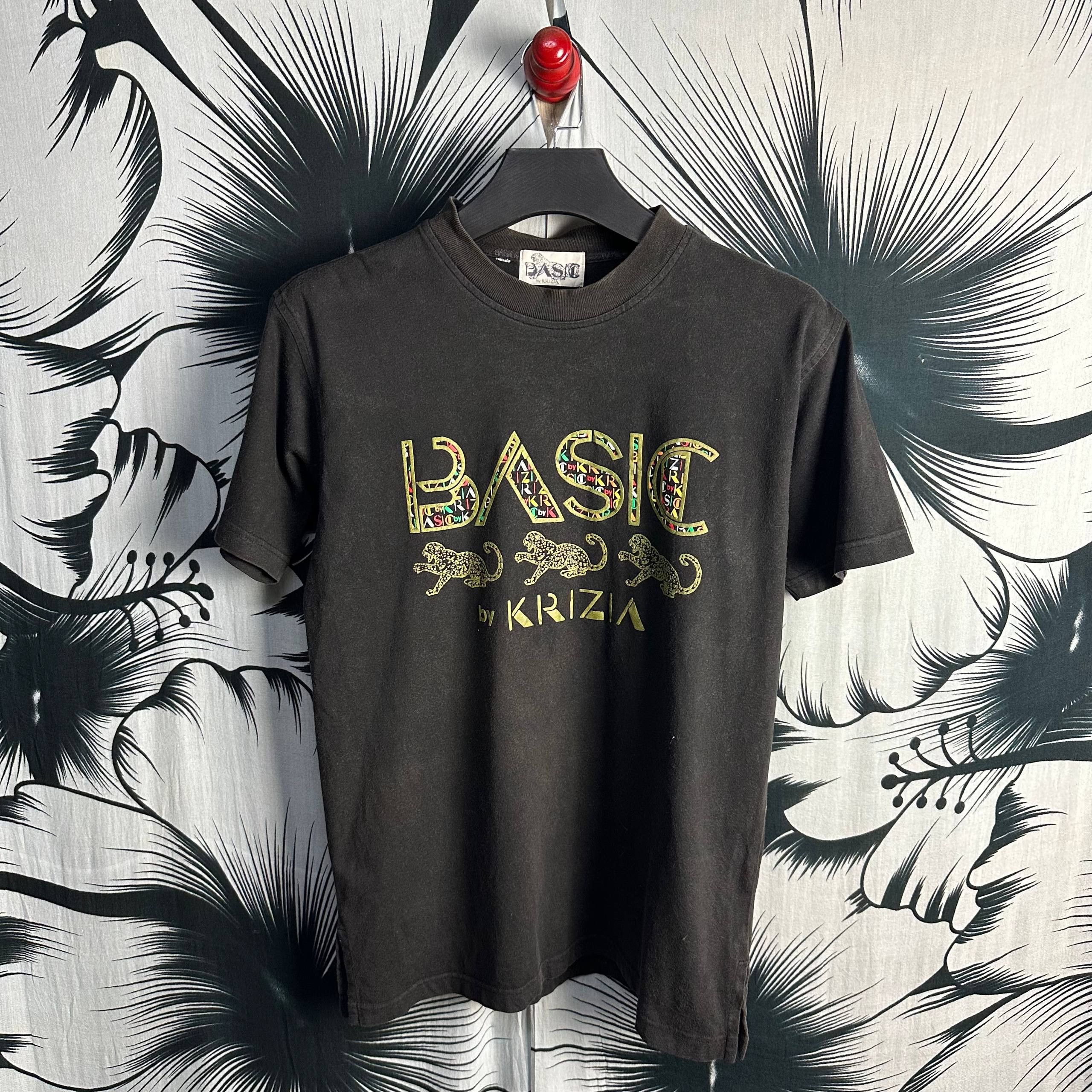 Vintage Vintage 90s BASIC By KRIZIA Panther Big Logo Leopard Tee Size US L / EU 52-54 / 3 - 1 Thumbnail