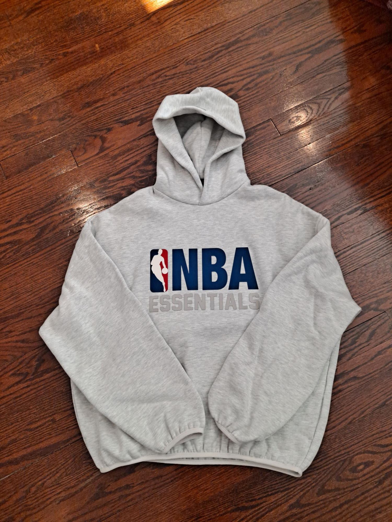 Essentials Fear of God Essentials NBA Hoodie Light Heather Size US M / EU 48-50 / 2 - 1 Thumbnail