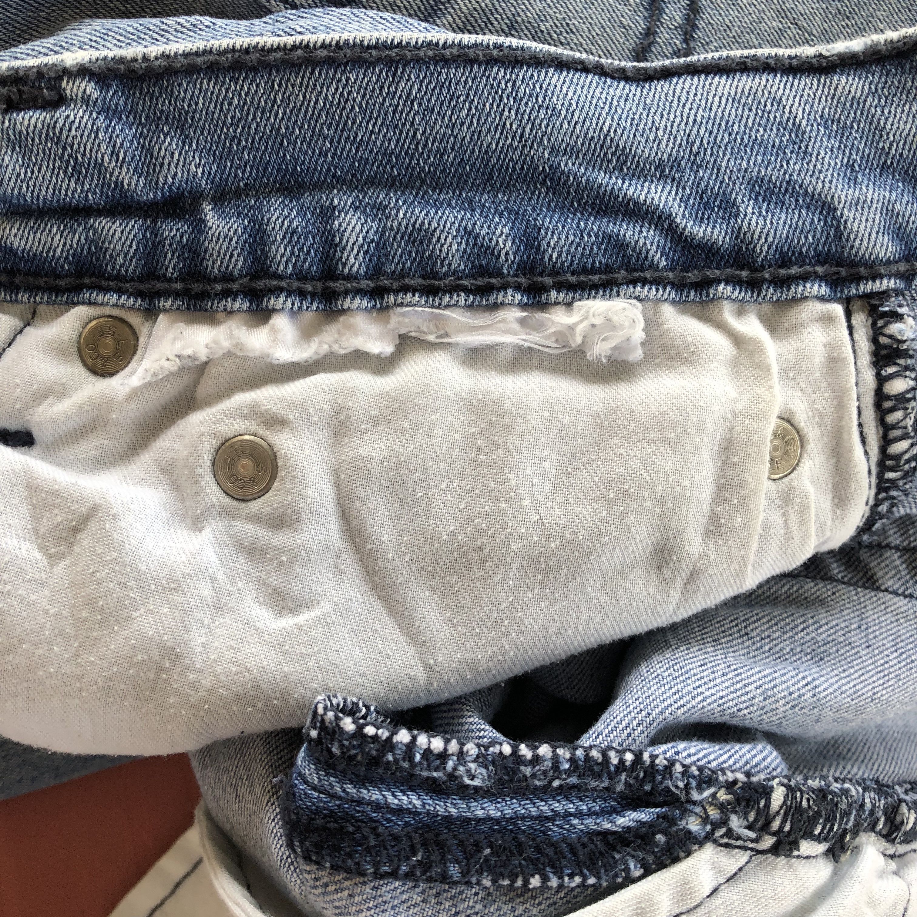 Levi's Vintage Levis Light Wash Jeans Levi's Faded Blue Denim Size US 30 / EU 46 - 9 Thumbnail