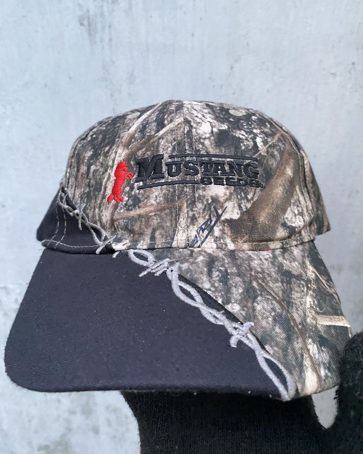 Realtree Two Tone Realtree Wired 'Mustang Seeds' Size ONE SIZE - 4 Thumbnail