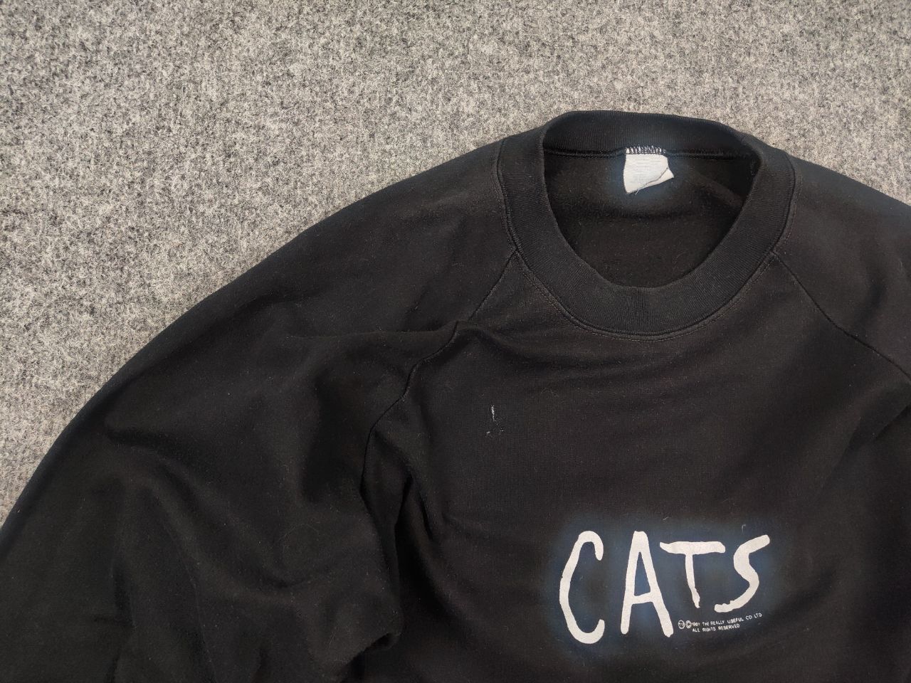 Vintage Vintage 1981 Cats Black Crewneck Sweatshirt Musical Graphic Size US L / EU 52-54 / 3 - 9 Thumbnail