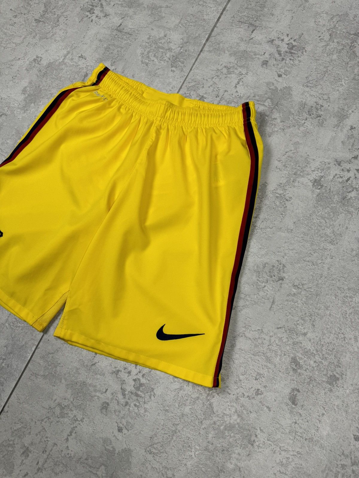 Nike Nike Barcelona Away Shorts Football Soccer Size M Size US 32 / EU 48 - 3 Thumbnail