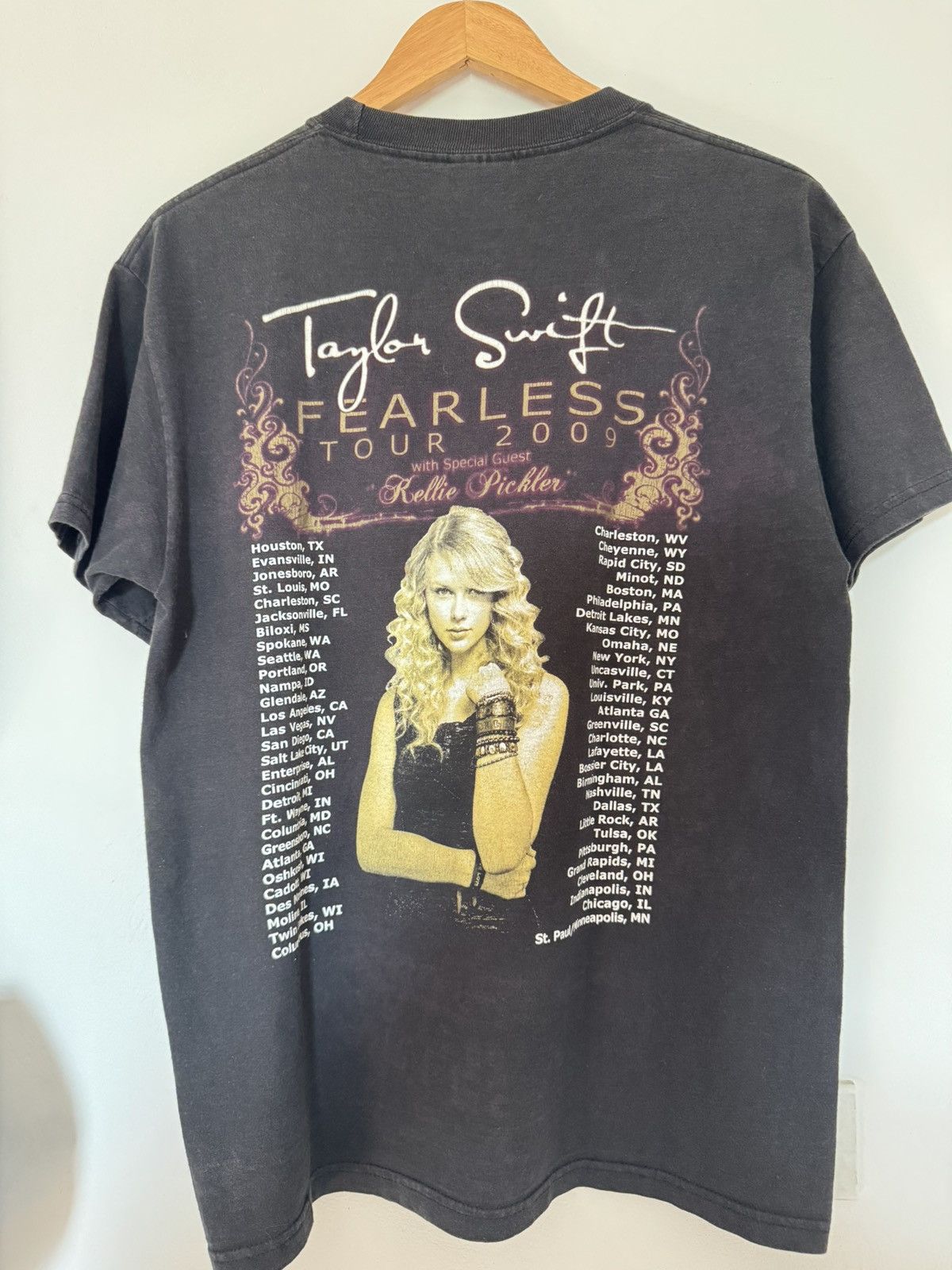 Rap Tees Rare Vintage Taylor Swift - Fearless Tour T Shirt Size US M / EU 48-50 / 2 - 5 Thumbnail