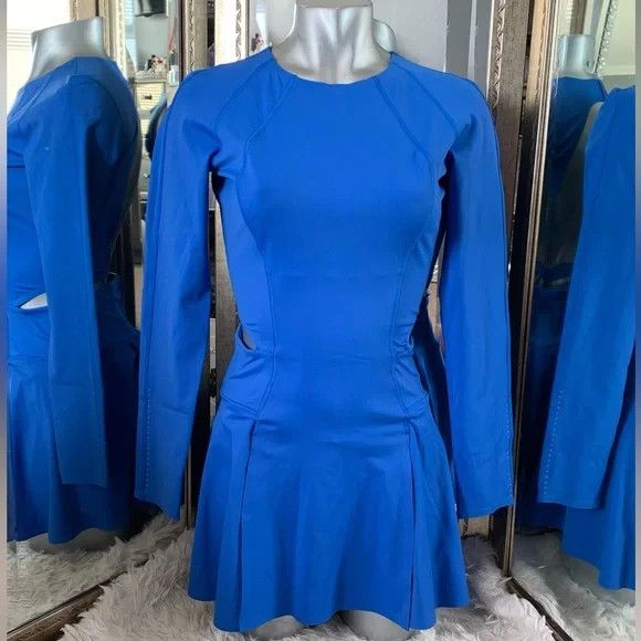 Lululemon Lululemon running pretty dress Size M / US 6-8 / IT 42-44 - 1 Thumbnail