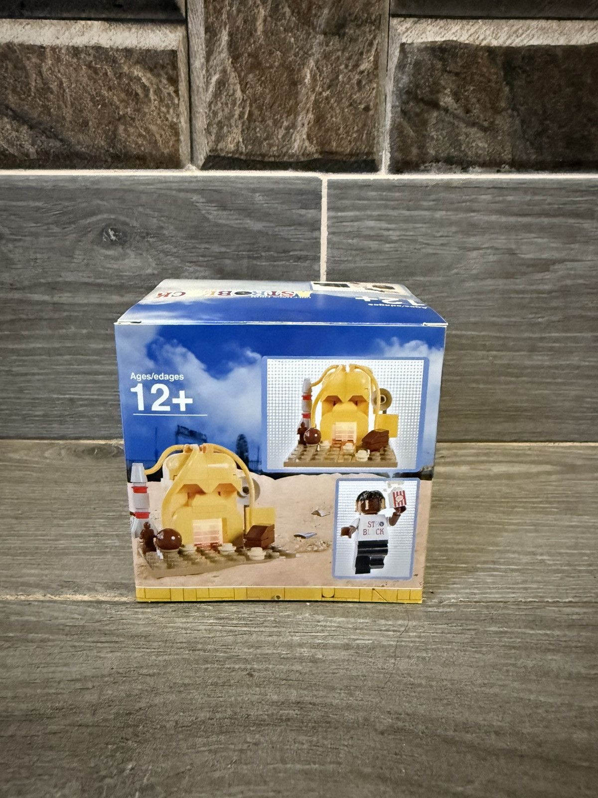 LEGO The Canvas Don ASTROBLOCK LIMITED RELEASE Travis Astroworld Size ONE SIZE - 2 Thumbnail