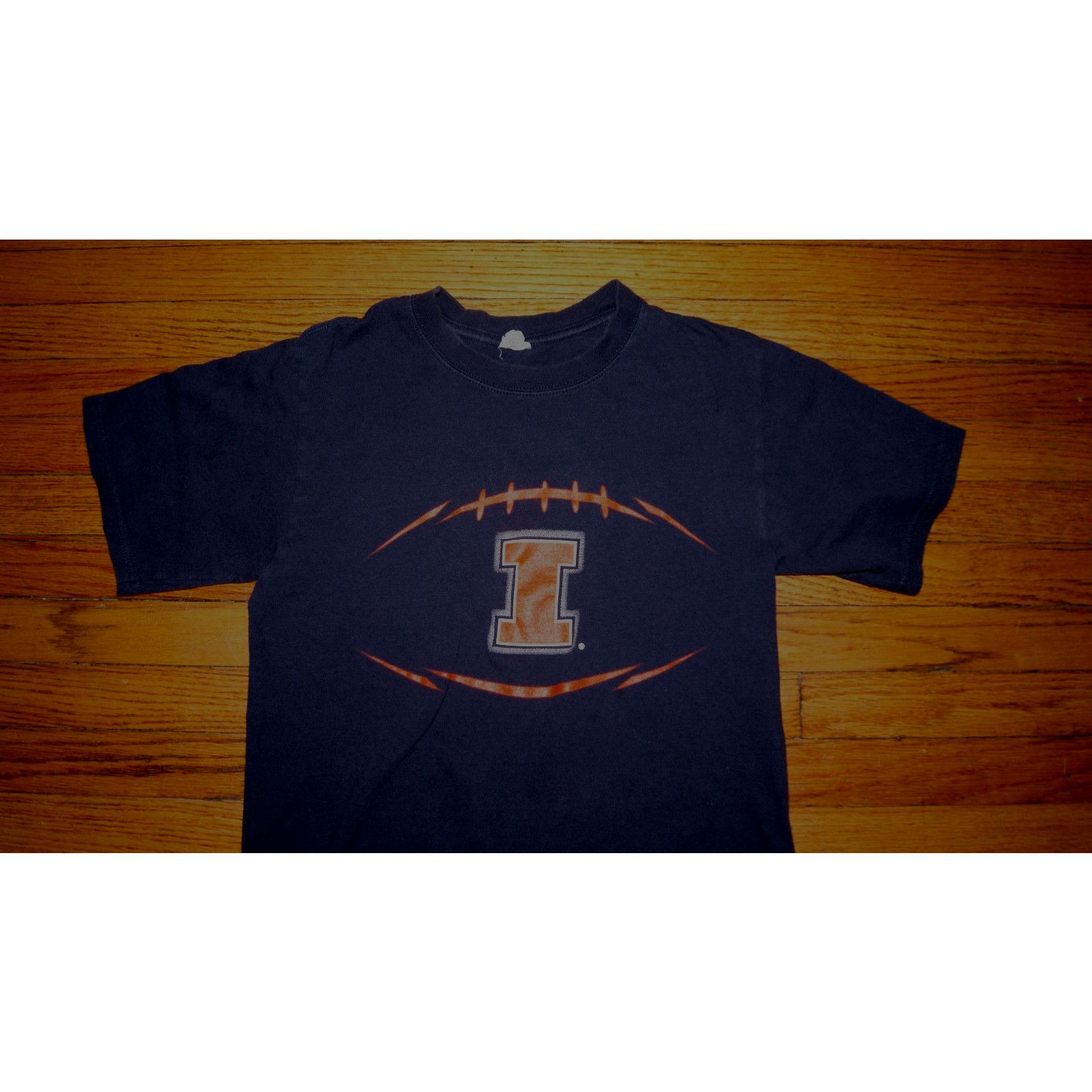 Anvil VTG ILLINOIS FIGHTING ILLINI Football Graphic Mens S TShirt Size US S / EU 44-46 / 1 - 2 Thumbnail