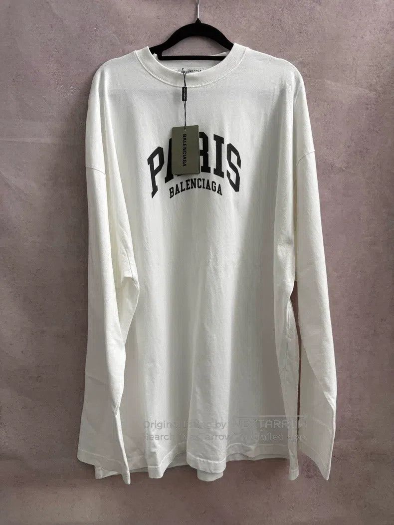 Balenciaga Balenciaga Solid Letter Printed Round Neck Long Sleeve T-S Size US L / EU 52-54 / 3 - 2 Thumbnail