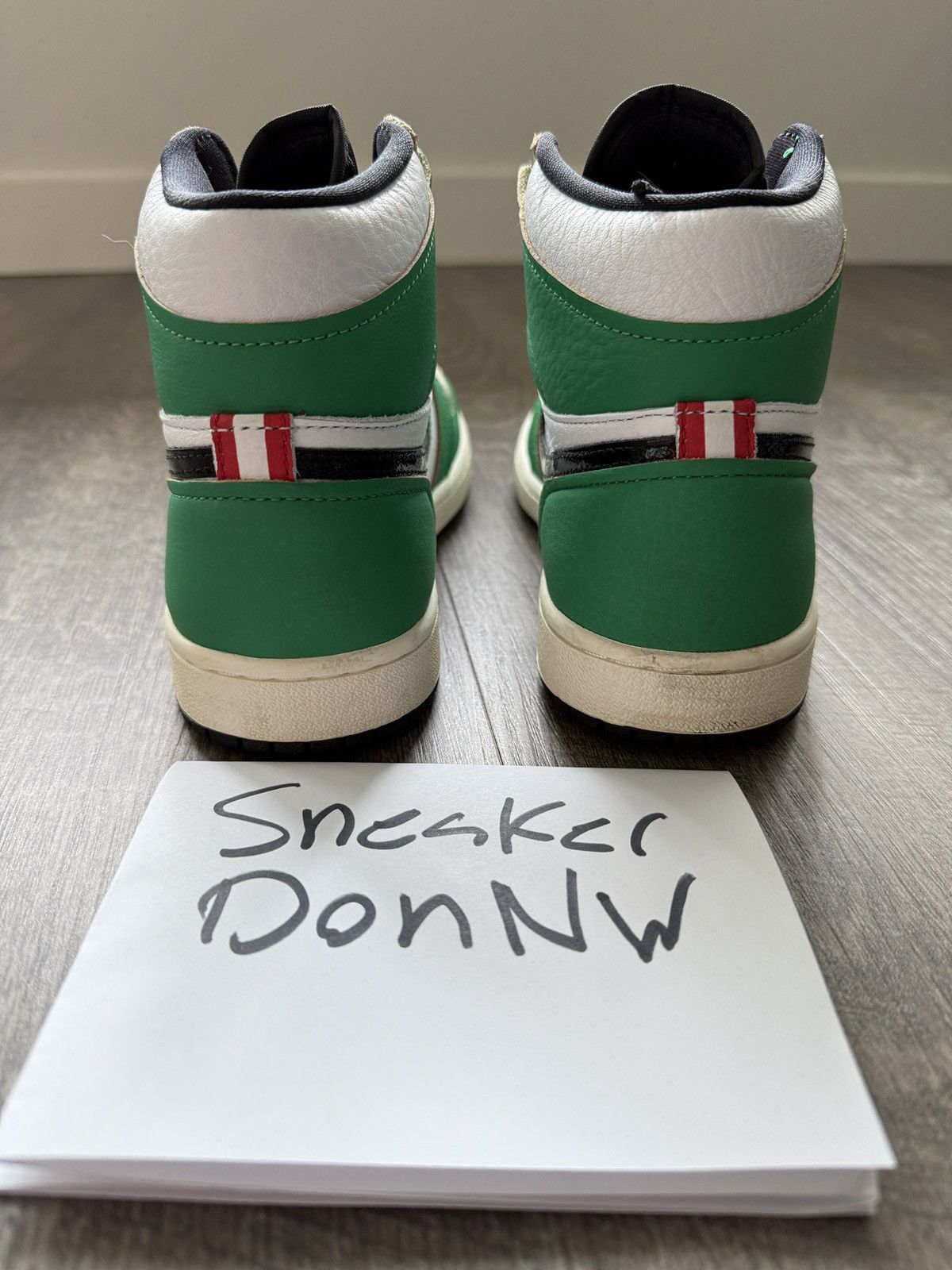 Jordan Brand Jordan 1 High Lucky Green (Women’s) Size US 7.5 / IT 37.5 - 5 Thumbnail