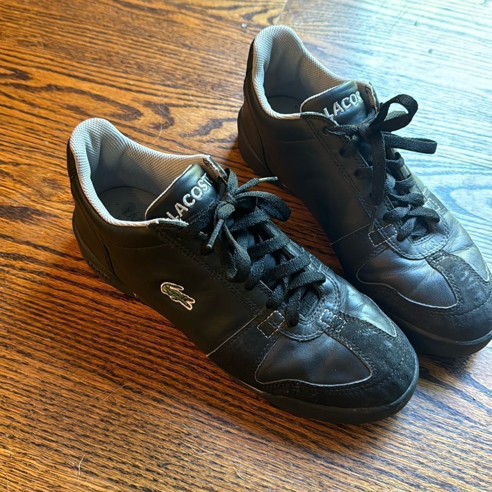 Lacoste Lacoste black leather/suede lace up low top embroidered log Size US 8 / EU 41 - 1 Thumbnail