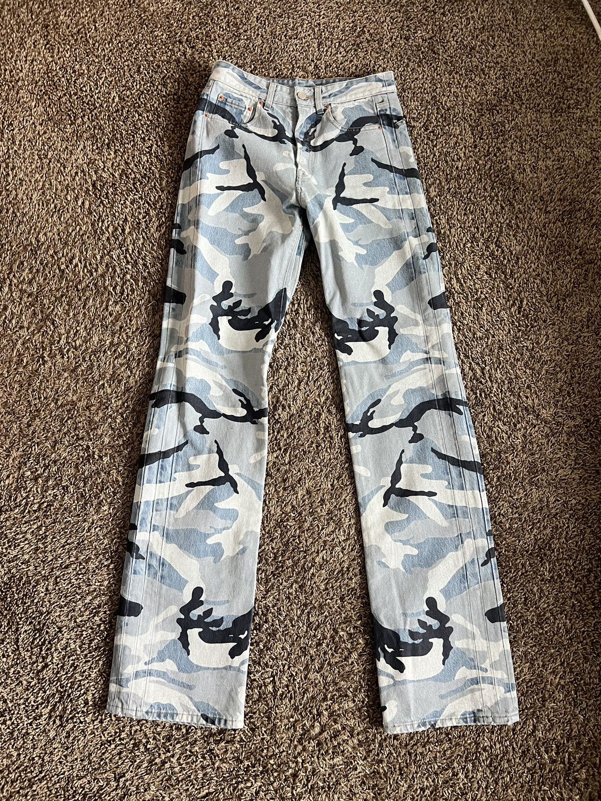 Vetements Vetements Camo Pants Size US 30 / EU 46 - 1 Thumbnail