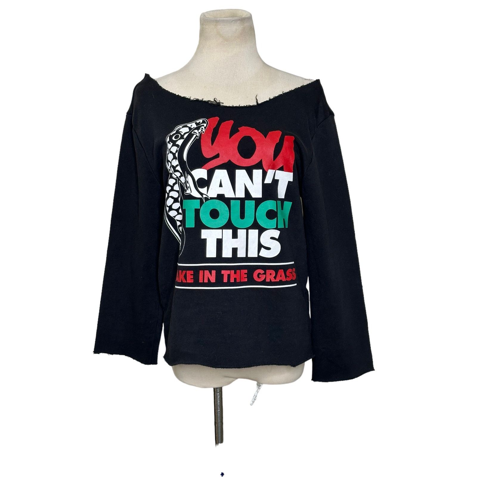 H&M H&M You Can't Touch This Off Shoulder Sweatshirt Top size M Size M / US 6-8 / IT 42-44 - 6 Thumbnail