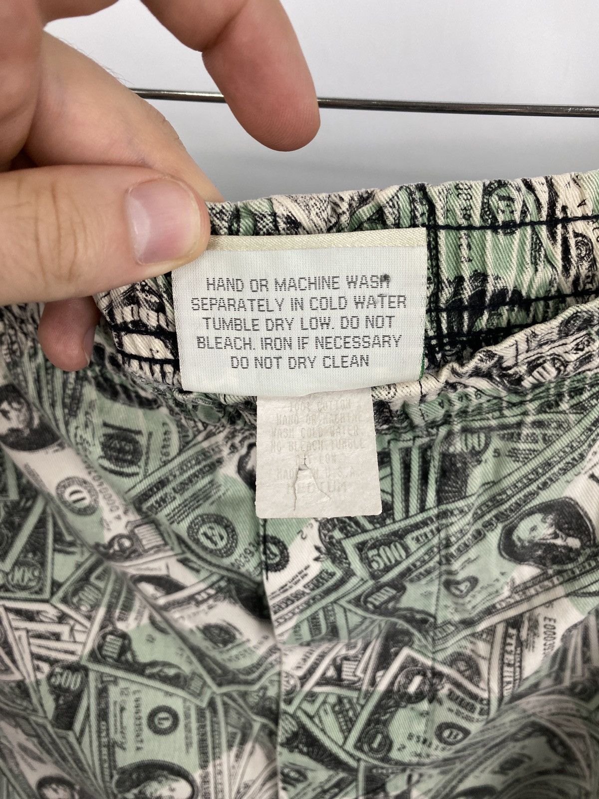 Vintage 💸 Vintage 90s Dollars monogram shorts art crazy hype Y2K USA Size US 34 / EU 50 - 5 Thumbnail