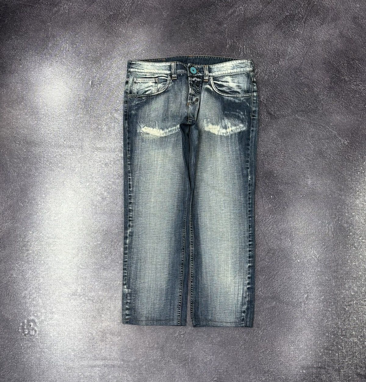 Iceberg Vintage Iceberg Women’s Faded Blue Denim Cropped Jeans Size 30" / US 8 / IT 44 - 1 Thumbnail