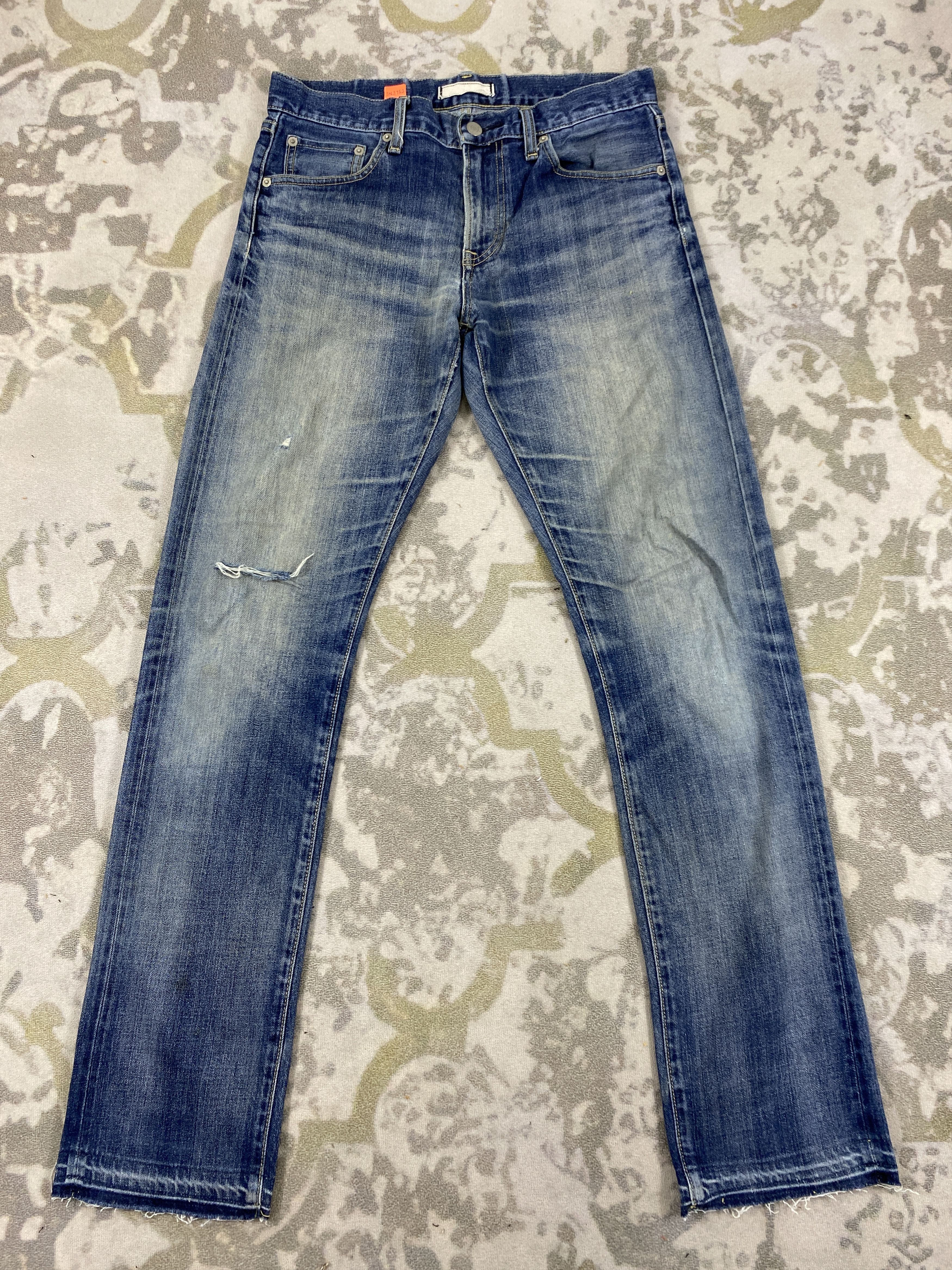 image of Hype Redline Distressed Blue Uniqlo Jeans 31X31.5 Denim- Jn3752 in Blue Distressed, Men's