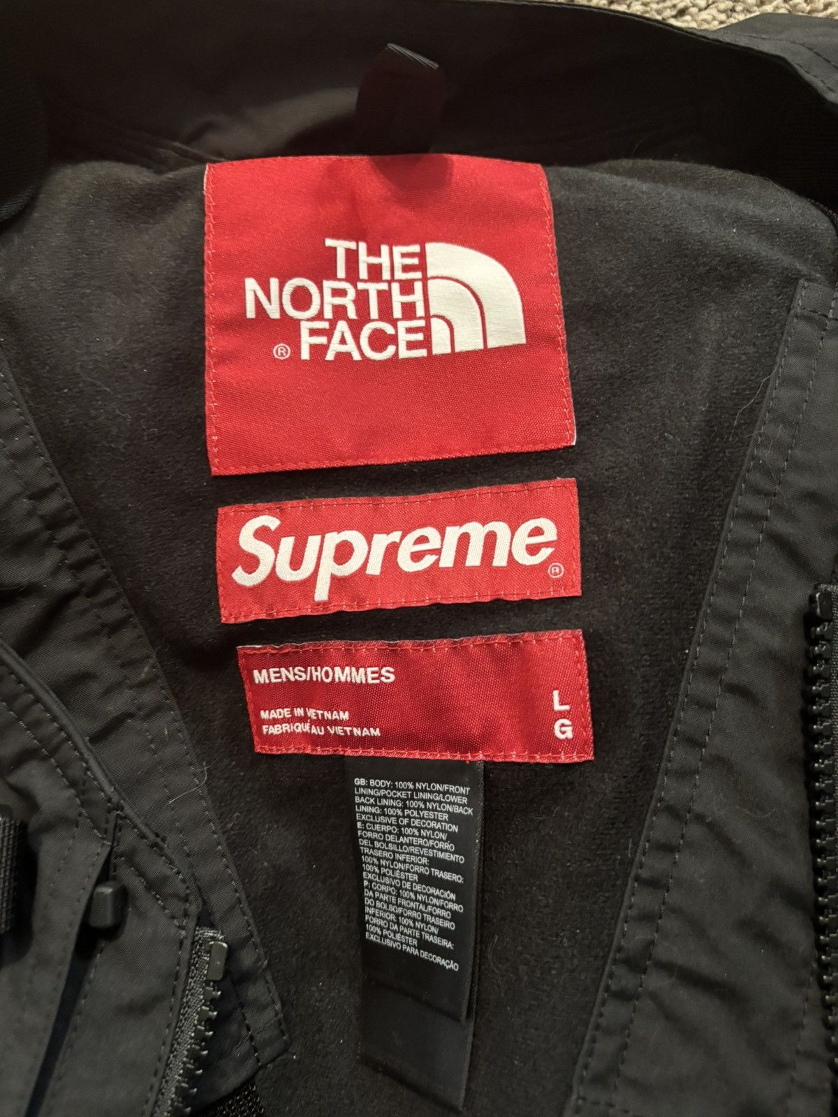 Supreme × The North Face Supreme North Face RTG Jacket RED LARGE Size US L / EU 52-54 / 3 - 9 Thumbnail