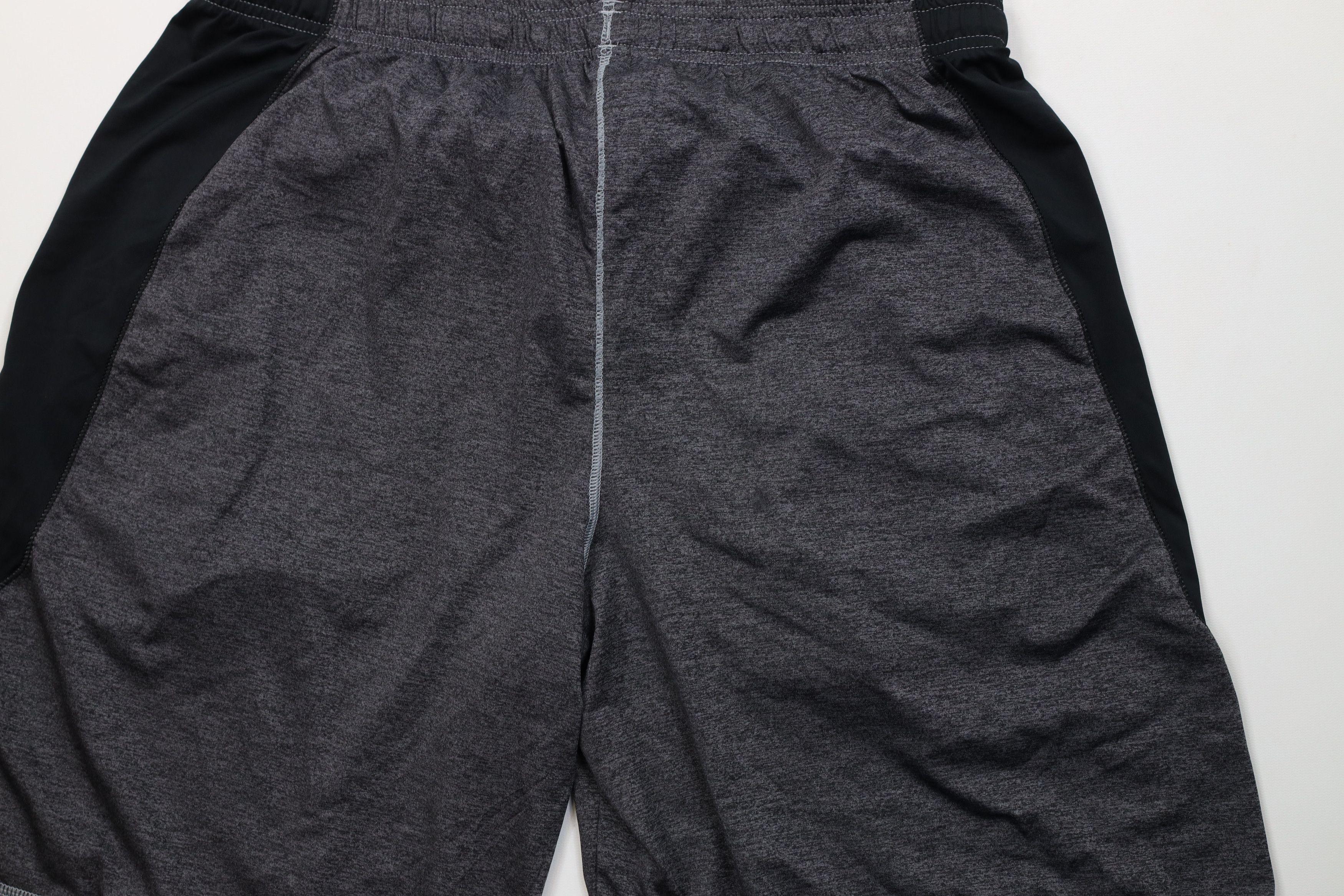 Under Armour Under Armour Color Block Training Gym Basketball Shorts Gray Size US 36 / EU 52 - 10 Thumbnail